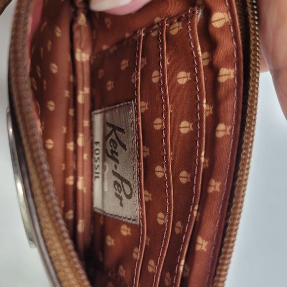 Fossil Key-Per Poppy Floral Wristlet Zip Purse Credit Cards Travel NWOT - Picture 4 of 6